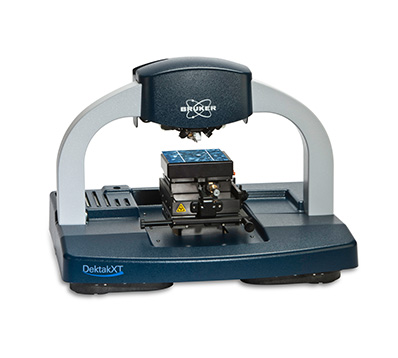 产品品牌：Bruker产品产地：德国产品型号：DEKTAK XT产品描述：德国布鲁克 DektakXT 台阶仪（探针式表面轮廓仪）是一项创新性的设计，可以提供更高的重复性和分辨率。德国布鲁克 DektakXT 台阶仪（探针式表面轮廓仪）是一项创新性的设计，可以提供更高的重复性和分辨率，测量…